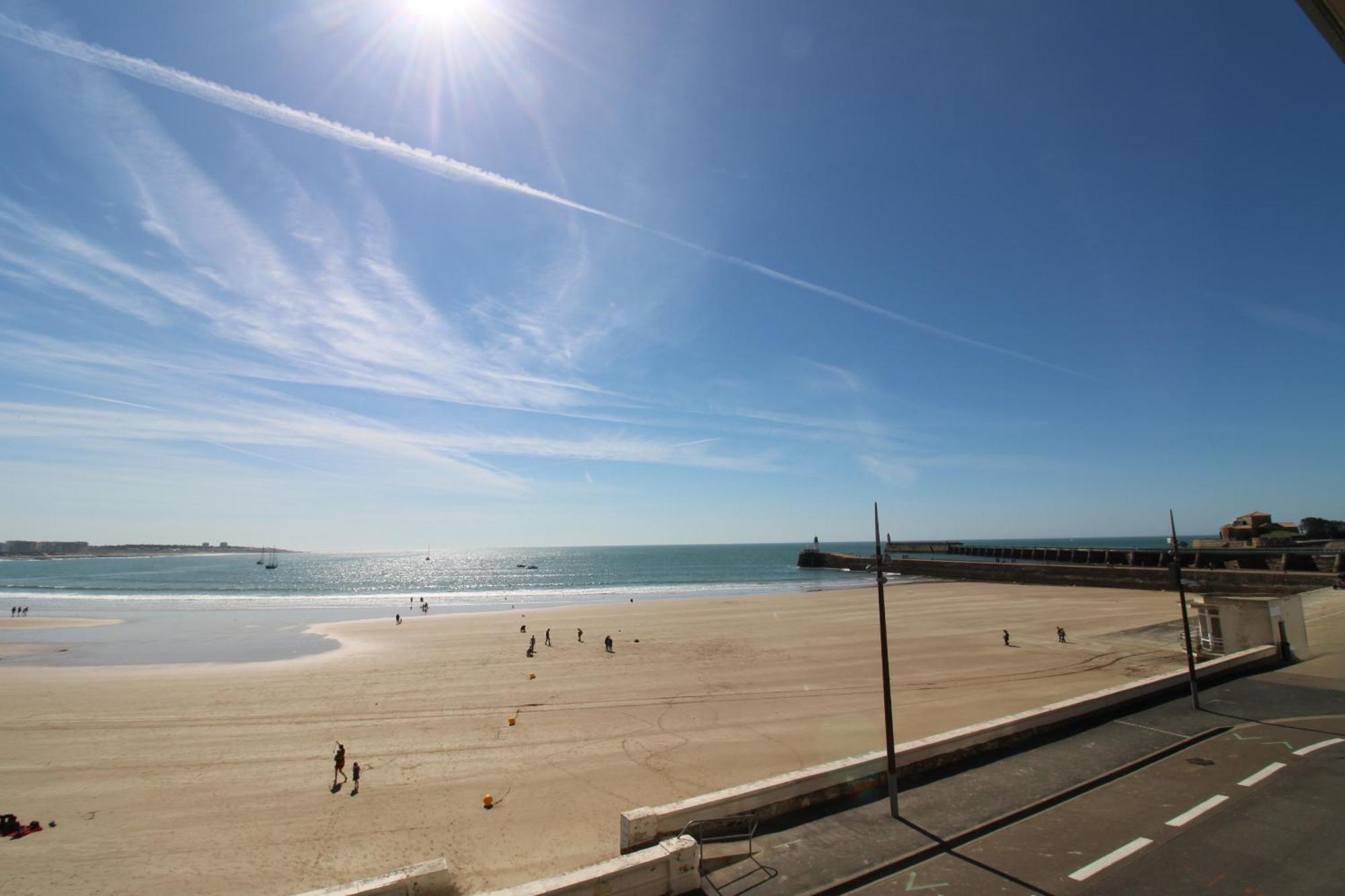 Le Sablais Apartment เลส์ซาบล์-โดล็อนน์ ภายนอก รูปภาพ